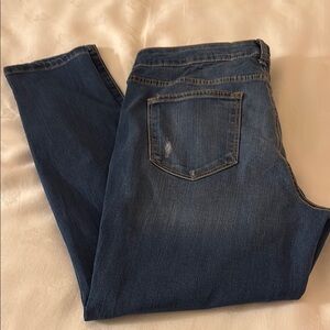 Woman’s Sonoma Skinny Jeans Size 12 Short
